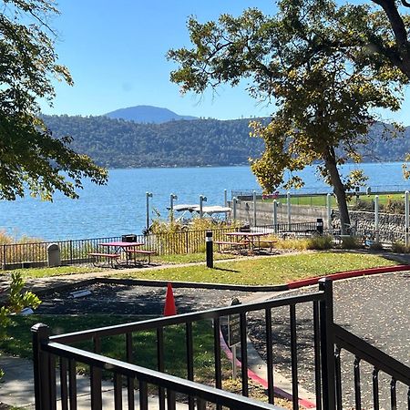 Clear Lake Cottages & Marina Clearlake Esterno foto