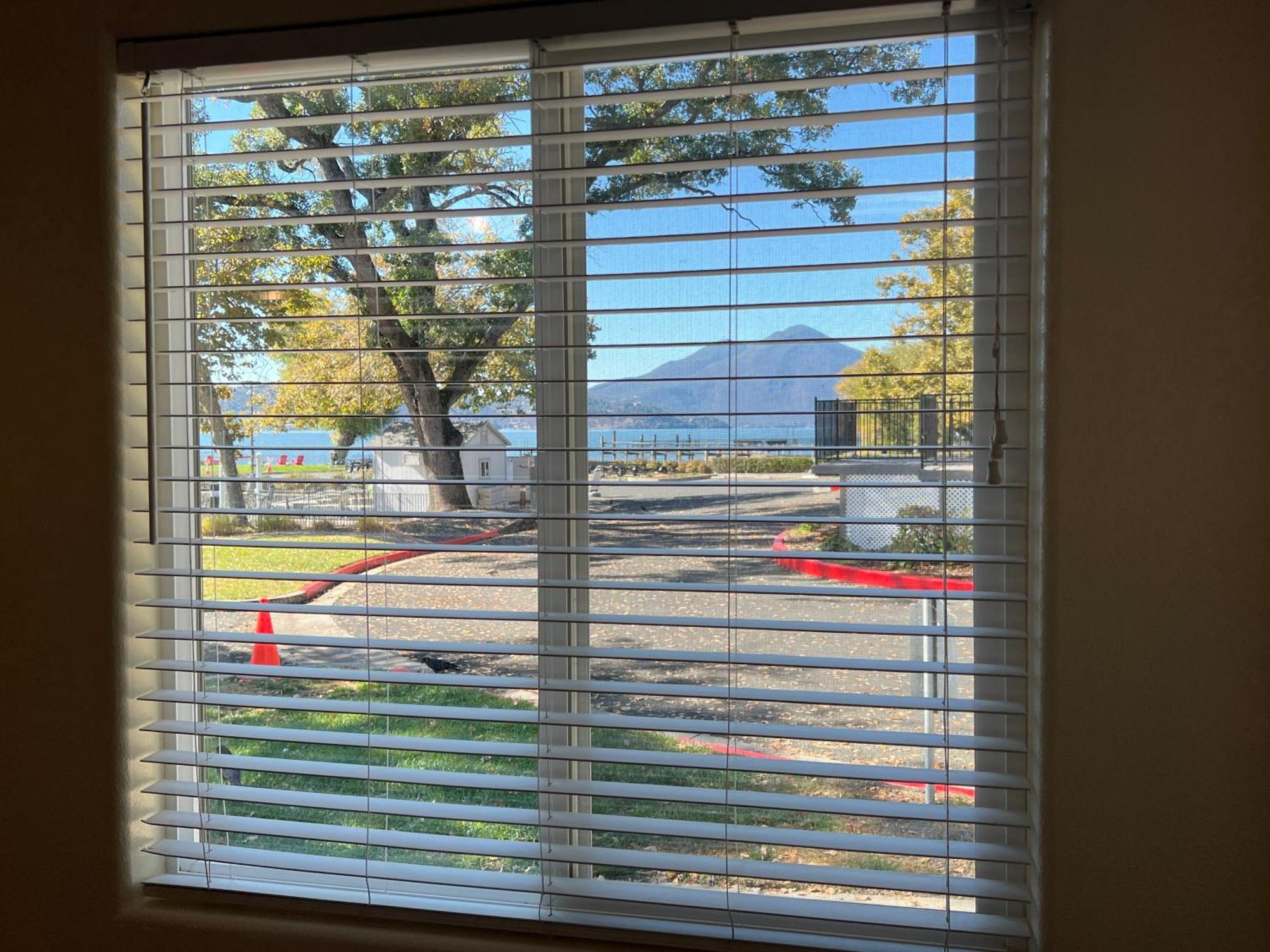 Clear Lake Cottages & Marina Clearlake Esterno foto